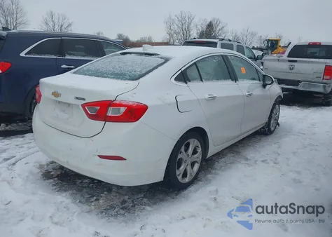 2017 Chevrolet Cruze Premier Auto z USA, uszkodzony, nr VIN 1G1BF5SM2H7229876